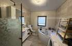 Casa cu 3 camere, 143 mp, teren 900 mp, zona Bilghez