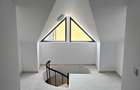 VILE P+M, 5 camere+Teren 300 mp.zona Otopeni, COMPLEX CU PISCINA-COMISION 0% - 33