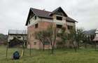 CASA LA ROSU CU PROIECT PENSIUNE - 712 MP