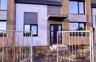 Casa tip triplex, cu 2 camere, de vanzare in Sanandrei. - 1