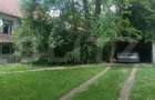 Casa de vanzare, 460 mp, 17 camere, zona Buzias