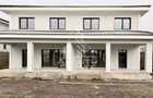 Jumatate de duplex de vanzare cu 5 camere, Dumbravita - 1