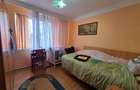 Apartament 3 camere, Decomandat, Etaj intermediar - 4