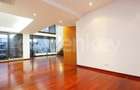 Apartament duplex cu 3 camere langa parc | garaj si boxa