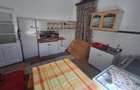 Apartament la casa 2 camere pivnita  100mp gradina zona Lazaret - 14