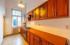 Apartament nemobilat, 3 camere, etaj 1, Bld.Revoluției - 5