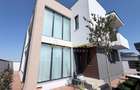 Casa Individuala - 4 camere - 3 bai - 310mp teren - 2