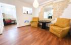 Apartament 4 camere cu 2 bǎi - Bulevardul TRAIAN , Piatra Neamt - 2