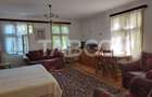 Casa de vanzare cu 2 apartamente separate si teren 544 mp Cisnadioara - 9