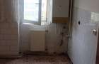 Etaj 4/10 - 2 camere decomandat - bloc pe cadre - liber - Dacia - Bicaz - 1