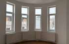 Apartament 3 camere | Unirii | birouri | loc parcare in curte | etaj 1 - 1