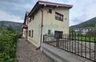 Vilă în Dubova,  langa Dunăre, teren 1361 mp - 2