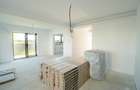 Vila alipita,finalizata, impecabil executata, teren 350mp, preechipare AC - 8