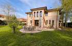 Vila stil Art Nouveau | Teren 900mp | Ansamblu Curtea Domnesca