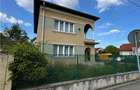 Casa cu 5 camere l 406 MP Teren l Garaj l Andrei Muresanu - 2