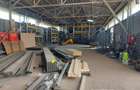 Spatiu industrial echipat cu utilaje productie mobila,confectii metalice,pavaje.