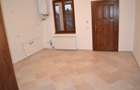 Închiriem birouri în centrul Timisoarei 42mp-360€ , 67mp-550€ , 75 mp-600€  - 9