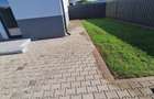 De vanzare apartament 2 camere si curte proprie 90 mp - 2