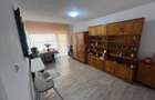 Vanzare casă cu 6 camere,  zona Someseni, central. Ideal familie. - 3