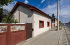 Casa parter, renovata, mobilata, gradina amenajata, str Petofi Sandor-Dumbravita