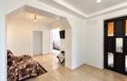 Casă individuală | Pe Colt | Teren 340 mp | 2 corpuri | Voluntari - 7