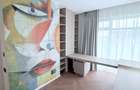 Casă de vânzare cu design contemporan și dotări premium