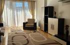 Inchiriez (ofer) apartament 3 camere decomandat , zona centrala , cu parcare - 1
