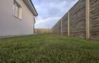 Duplex pe parter - 2 dormitoare - 2 bai - zona in dezvoltare - 4