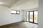 GIROC - DUPLEX DESPARTIT PRIN CARPORT - 4 CAMERE - TEREN MARE