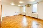 Apartament cu 4 camere in vila Piata Traian - 2