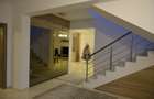 Proprietar inchiriez vila mobilata modern250 mp in Cartierul Padurea Baneasa - 2