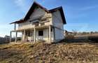 Casa la rosu, cu 3 camere, 120 mp utili, 5000 mp teren, zona Frumoasa - 1