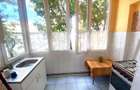 Apartament 3 camere , centrala proprie , zona Soarelui