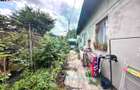Teren de 250 mp cu casa -  la o distanta de 7 minute de statia de metrou - 8