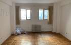 Universitate stradal / spatiu in cladire de birouri / 2 camere - 42mp / - 4