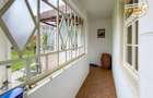 Casa cu farmec rustic + teren privat de 3.315 mp, Borosneul Mic, Covasna - 9