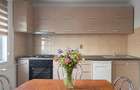 Apartament 2 camere decomandat, etaj 2, parcare inclusă - 1