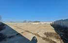 Teren ingradit si betonat, in apropiere de Aeroport - 8