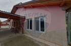Casă / Vilă cu 16 camere de vânzare în zona Bobâlna - 25
