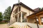 Casa spatioasa de vanzare - 2