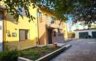 Casa renovata 200mp pe 2 niveluri,parcare, curte cu foisor,Centru, zona str. Par - 1
