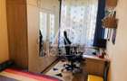 Vânzare apartament 3 camere, strada Unirii , zona Gârdu - 5