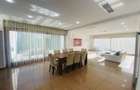 Villa with pool and garden | Iancu Nicolae | British School - 2