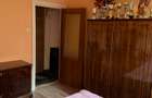 Apartament de vânzare cu 3 camere, decomandat, zona KM 4-5 - 7