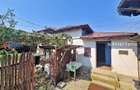 Casă 3 camere + 2.341 mp teren, zona centrală Recea, Argeș – 28.000 € - 18