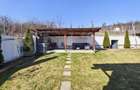 Casă de vânzare cu priveliste superba – proprietate ideală pentru două familii