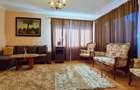 Vilă de închiriat cu 3 camere, grădină amenajată și garaj in Codlea - 5
