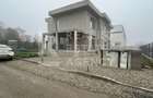Casă P+1, 315 m² utili | Teren 1.530 m² | Pe malul lacului Ostratu - 5