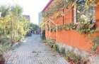 Casa de vanzare in Sibiu cu 2 apartamente  si gradina de 147 - 2
