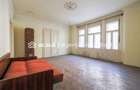Proiect de clinică sau birouri în centru – casă cu demisol, de renovat - 1